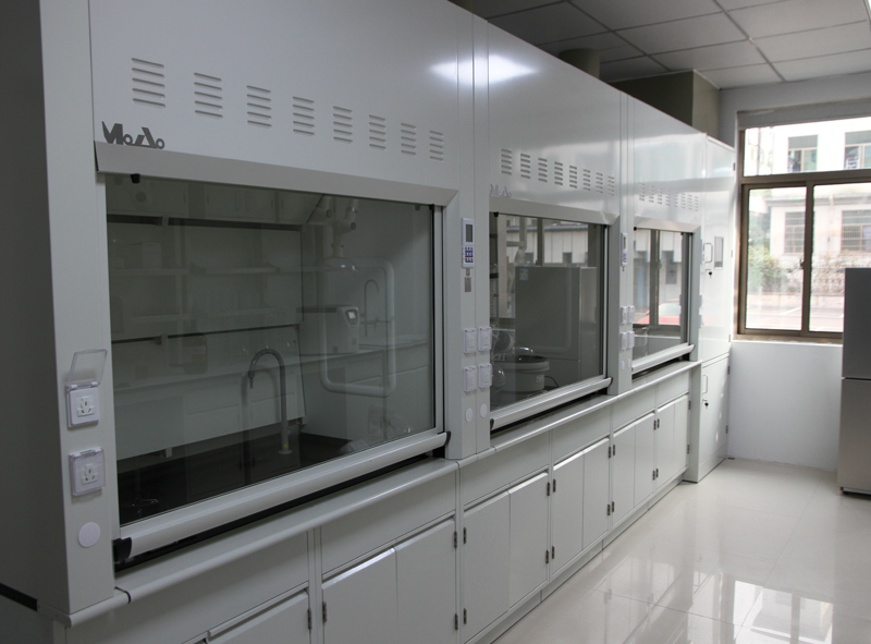 Laiyuan-laboratory1
